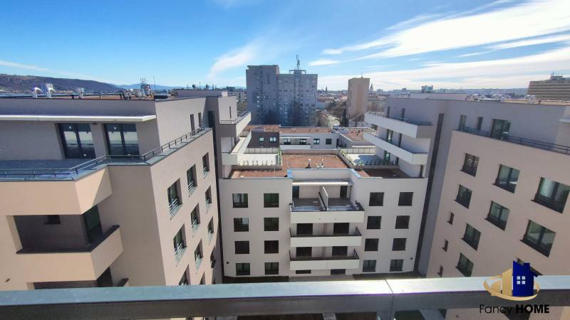 Aussicht aus der Wohnung in der Alvinczyho-Straße im Stadtteil Staré Mesto, Košice.