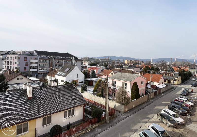 Blick auf die Bebauung in der Kaschmirstraße in Bratislava - Ružinov.