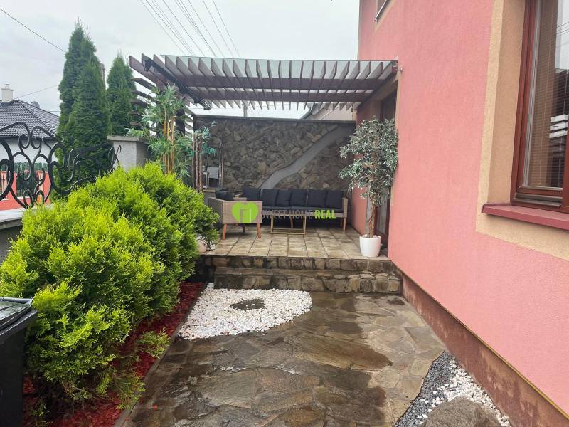Einfamilienhaus in der Strieborna-Straße in Košice - Stadtteil Barca mit Terrasse.