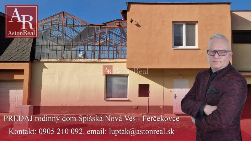 Einfamilienhaus zum Verkauf mit Glaskonstruktion in der Laborecká-Straße in Spišská Nová Ves.