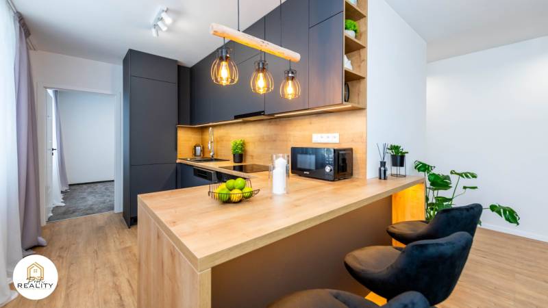 PRENÁJOM | 3i byt v centre Prešova