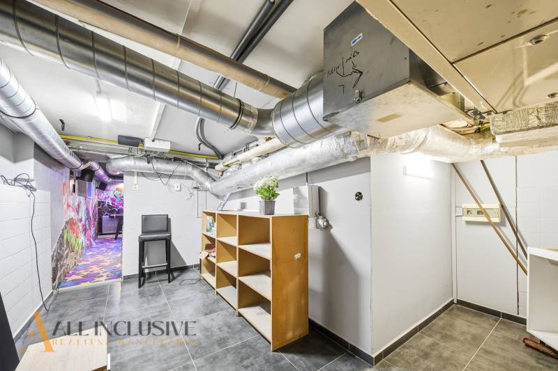 Samozrejme, poskytnite mi prosím text, ktorý chcete preložiť do nemčiny.