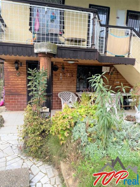 Ein Ferienhaus im Stadtteil Košice - Vyšné Opátske mit Garten und Terrasse.