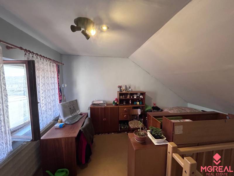 Samozrejme, pošlite mi text, ktorý chcete preložiť do nemčiny.