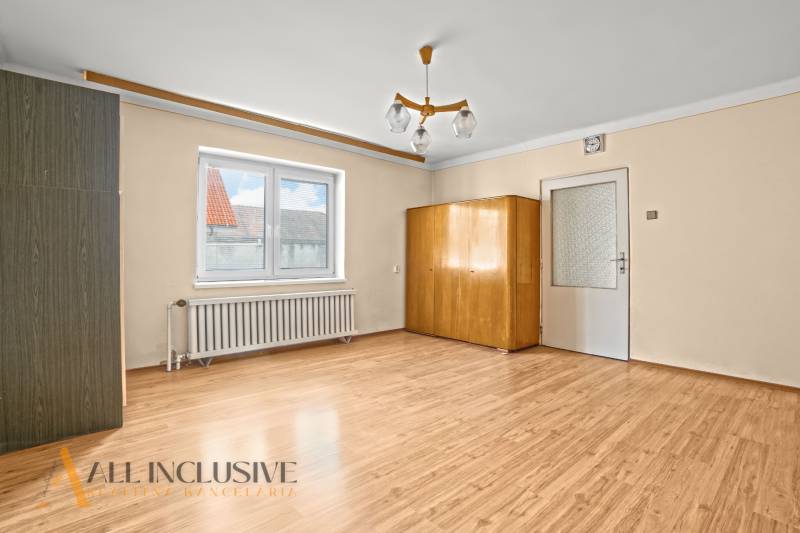 7 - 2025-09-08T145505.254.jpg