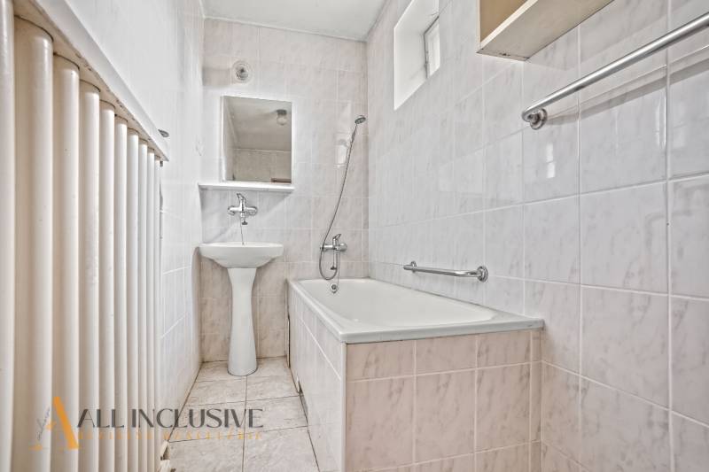 11 - 2025-09-08T145510.487.jpg