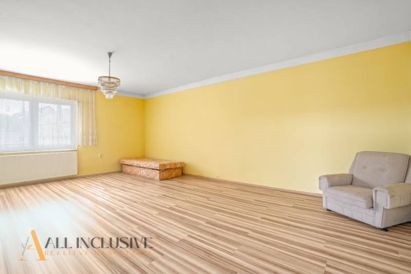 12 - 2025-09-08T145512.523.jpg