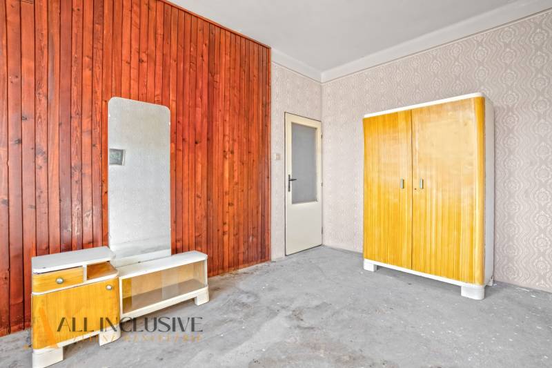 12 - 2025-10-20T135814.344.jpg