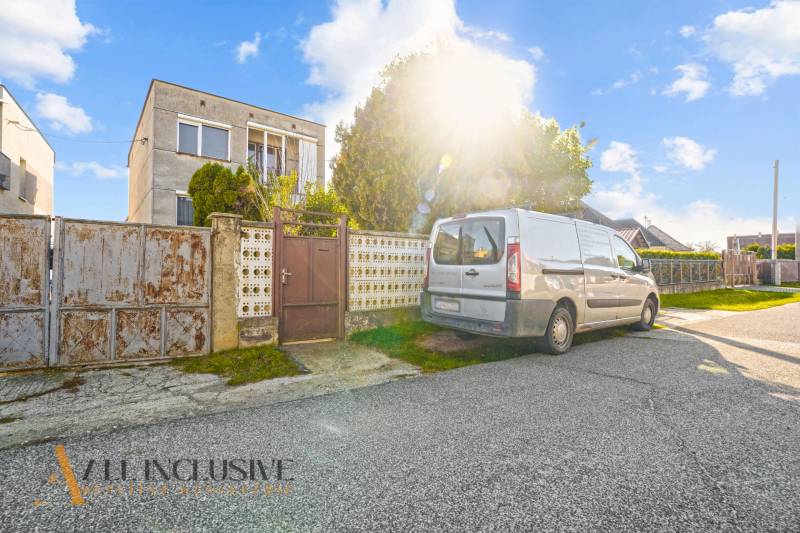 3 - 2025-10-20T135826.584.jpg