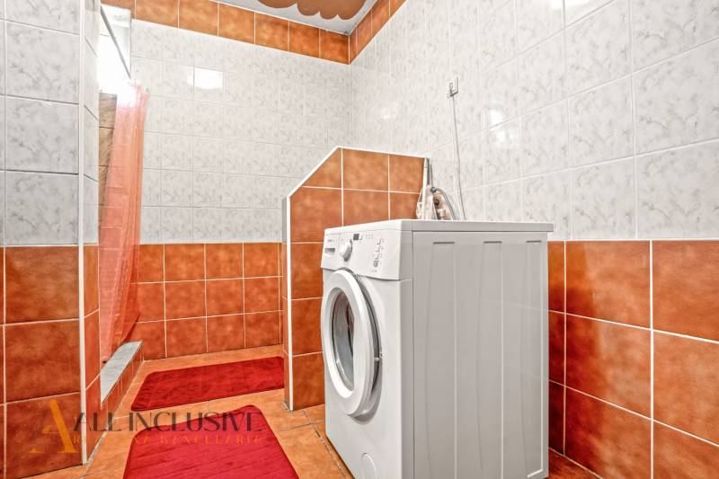 15 - 2025-10-23T133436.864.jpg