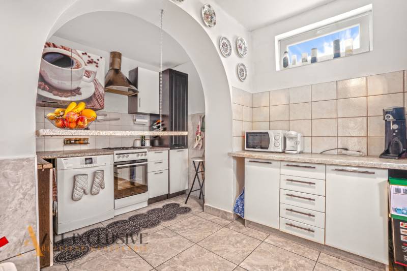 5 - 2025-10-23T133456.812.jpg