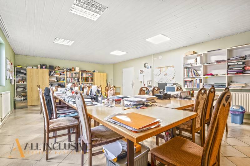 15 - 2025-12-09T103216.893.jpg