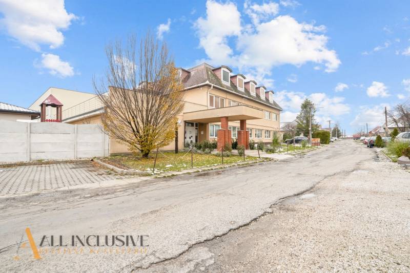 1 - 2025-12-09T103237.146.jpg