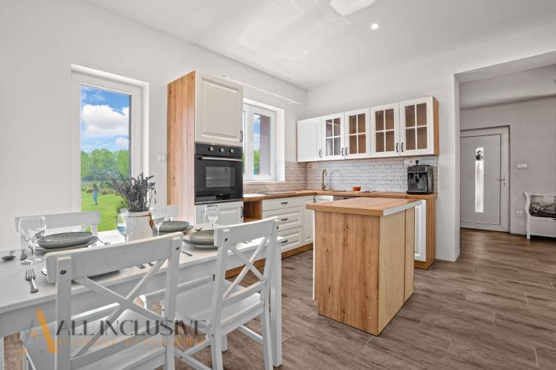 2 - 2025-08-11T142805.352.jpg