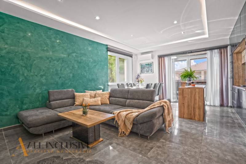 4 - 2025-08-28T111330.040.jpg