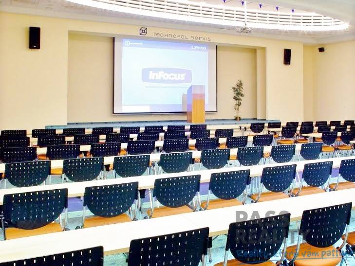 Ospravedlňujem sa, ale potreboval by som vedieť, čo konkrétne chcete preložiť do nemčiny. Mohli by ste mi prosím poskytnúť text, ktorý chcete preložiť?