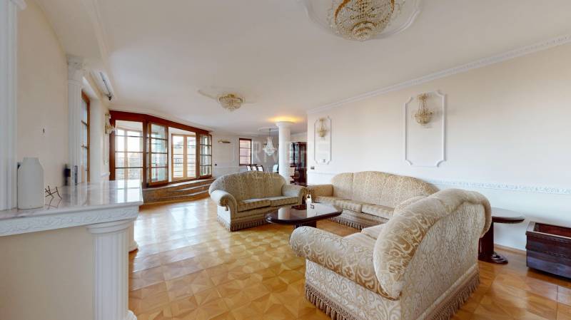 Bratislava - Staré Mesto 5+ Zimmer-Wohnung Kaufen reality Bratislava - Staré Mesto