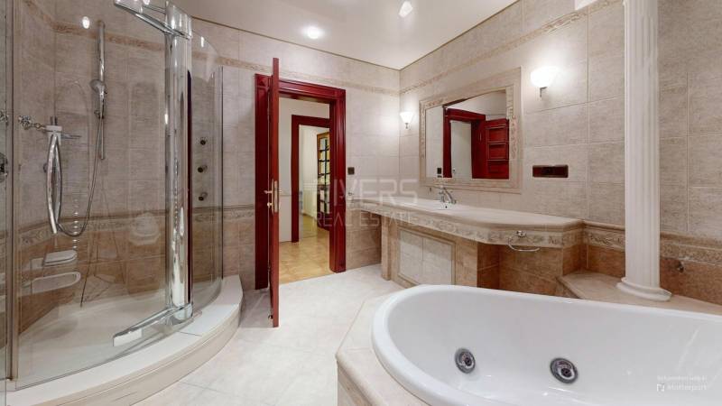 Bratislava - Staré Mesto 5+ Zimmer-Wohnung Kaufen reality Bratislava - Staré Mesto