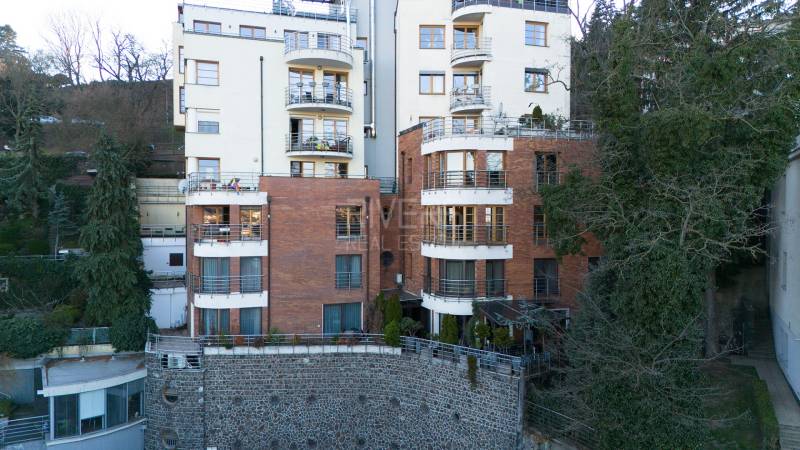 Bratislava - Staré Mesto 5+ Zimmer-Wohnung Kaufen reality Bratislava - Staré Mesto