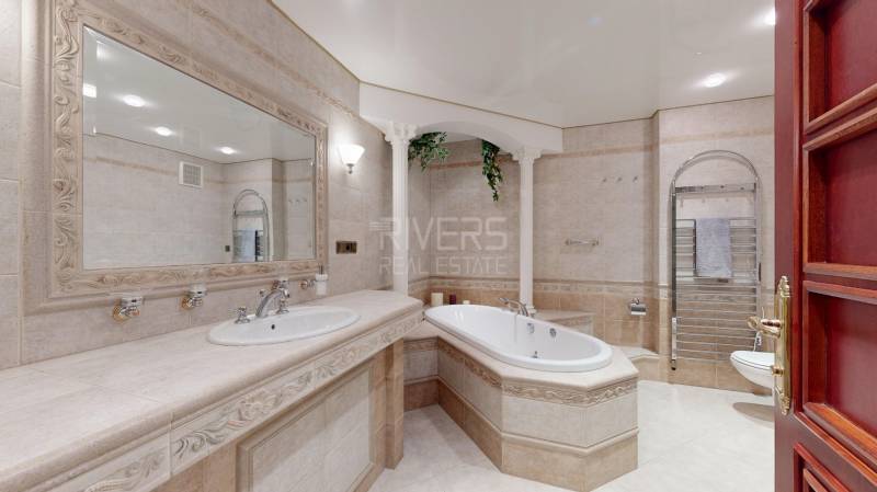 Bratislava - Staré Mesto 5+ Zimmer-Wohnung Kaufen reality Bratislava - Staré Mesto