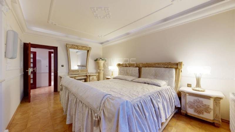 Bratislava - Staré Mesto 5+ Zimmer-Wohnung Kaufen reality Bratislava - Staré Mesto