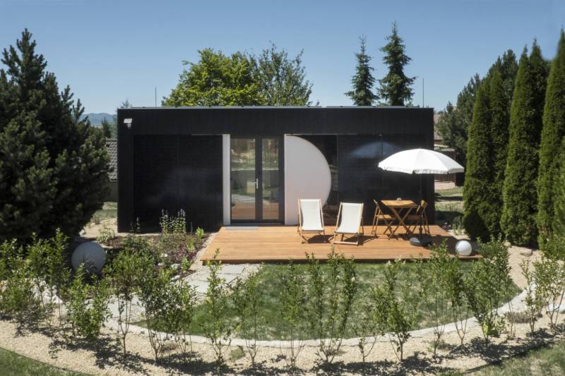 BOX BY ECOCAPSULE_FOTO KATARÍNA SELECKÁ_PRINTSIZE41.jpg