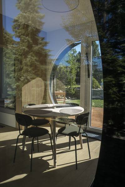 BOX BY ECOCAPSULE_FOTO KATARÍNA SELECKÁ_PRINTSIZE2.jpg