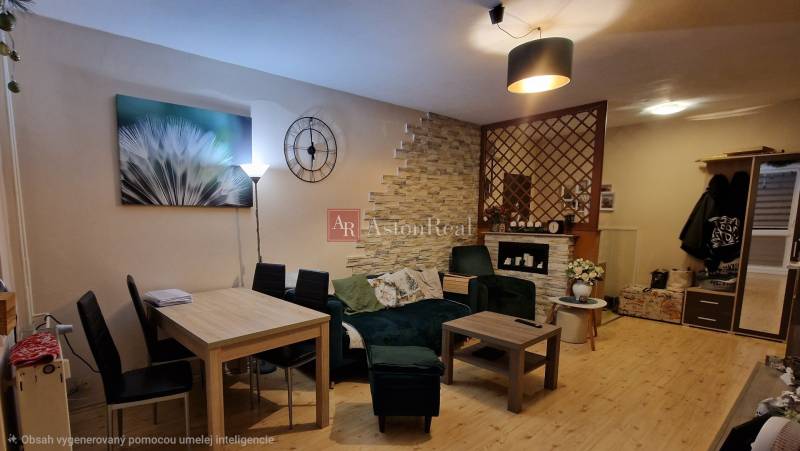 Wohnzimmer mit Holzboden und stilvollen Sitzgelegenheiten in einer 3-Zimmer-Wohnung.