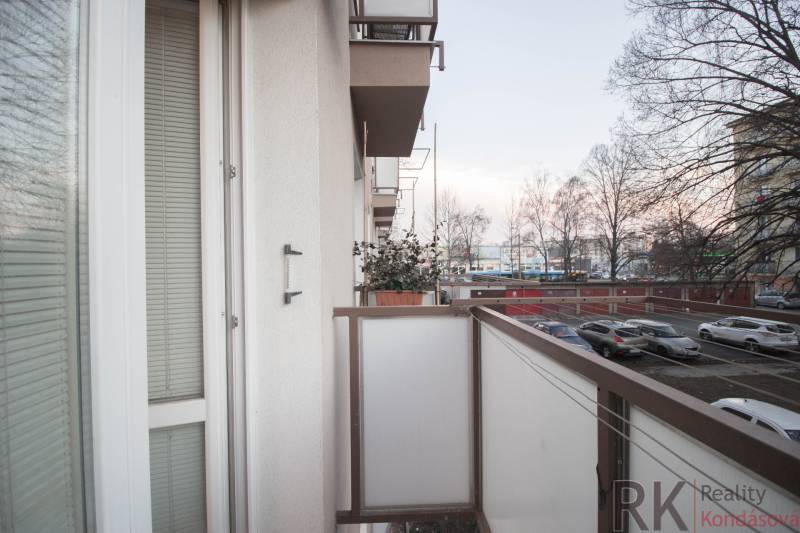 Balkon einer 2-Zimmer-Wohnung in der Hlinkova-Straße, Košice - Stadtteil Sever, mit Aussicht.