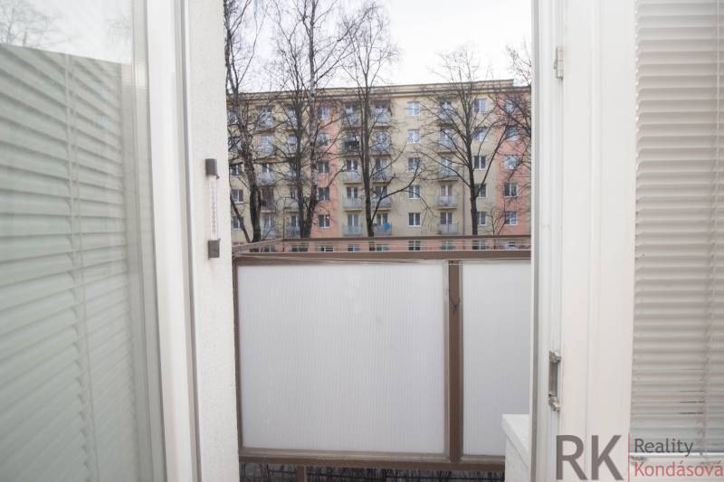 Blick vom Balkon auf die Wohnbebauung in der Hlinkova-Straße in Košice.