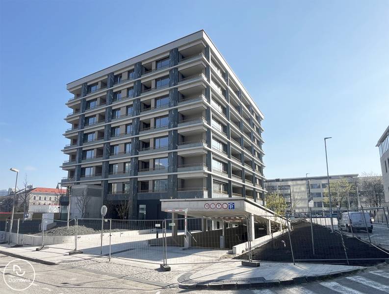 Novostavba eines Wohnhauses in der Školská-Straße in Bratislava - Altstadt.