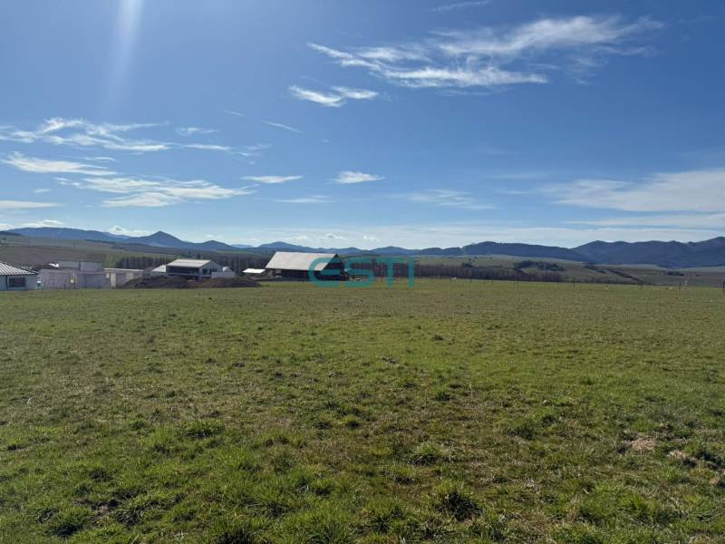 Grundstücke - Wohnen in Stránske auf der Straße Borie, mit Panoramablick auf die Landschaft.