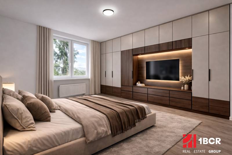 Schlafzimmer in einer 3-Zimmer-Wohnung mit großem Bett, Schränken und einem Fernseher an der Wand.