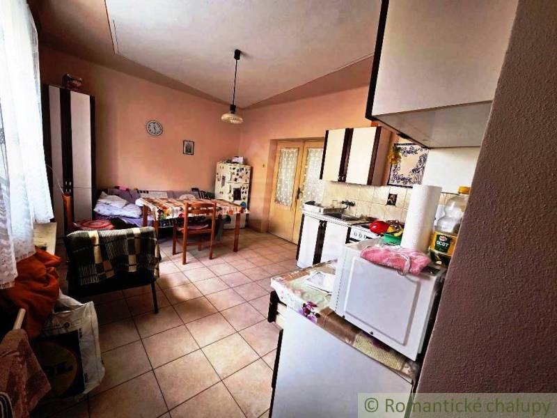 Samozrejme, pošlite mi text, ktorý chcete preložiť do nemčiny.