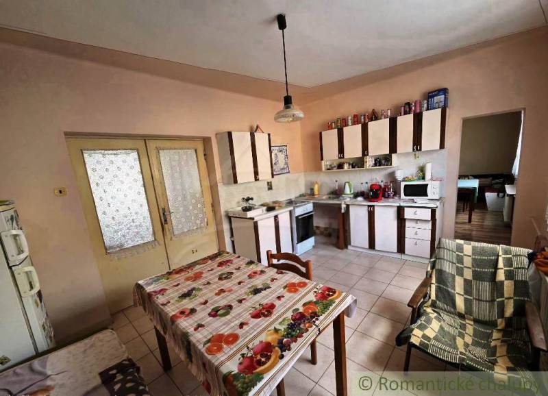 Ospravedlňujem sa, ale potrebujem vedieť, čo konkrétne chcete preložiť do nemčiny. Mohli by ste mi poskytnúť text, ktorý potrebujete preložiť?