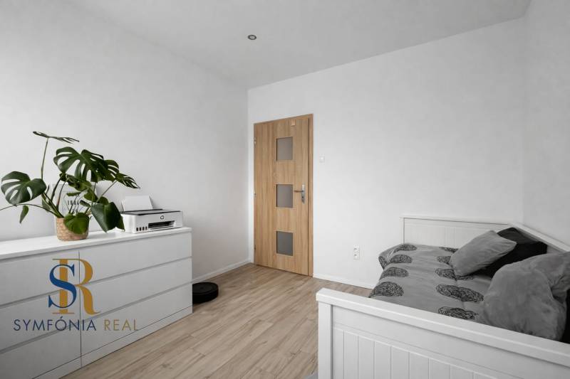 WhatsApp Image 2026-03-08 at 16.41.36 (9).jpeg