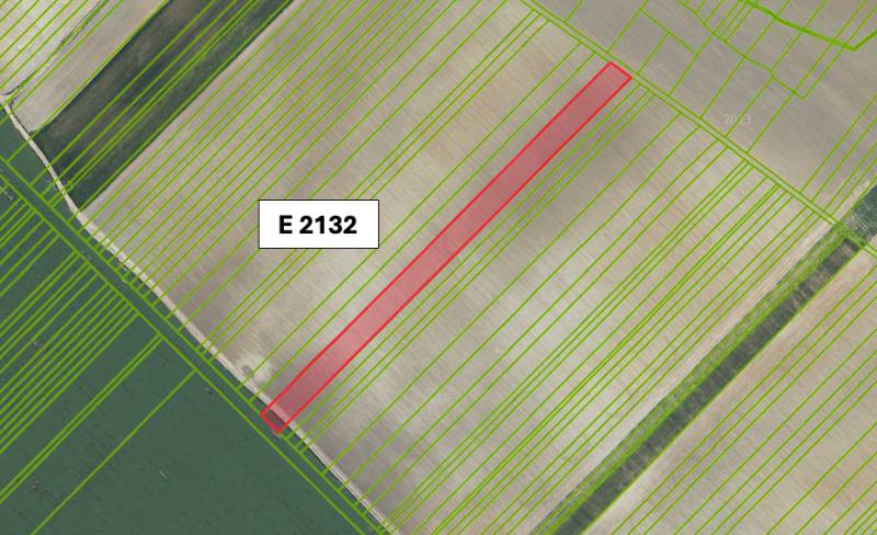 Landwirtschaftliche und forstwirtschaftliche Grundstücke in Častá mit dem auf der Karte markierten Grundstück E 2132.