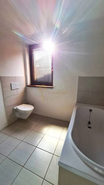 98IgTs0qq_fss_1_11zon.jpg