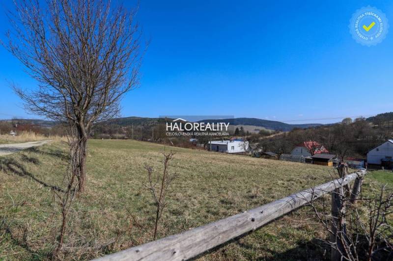 Grundstücke - Wohnen in Papradno mit Blick auf die umliegende Landschaft und Natur.