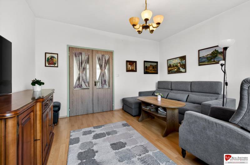 2 obyv izba Sevcenkova.jpg