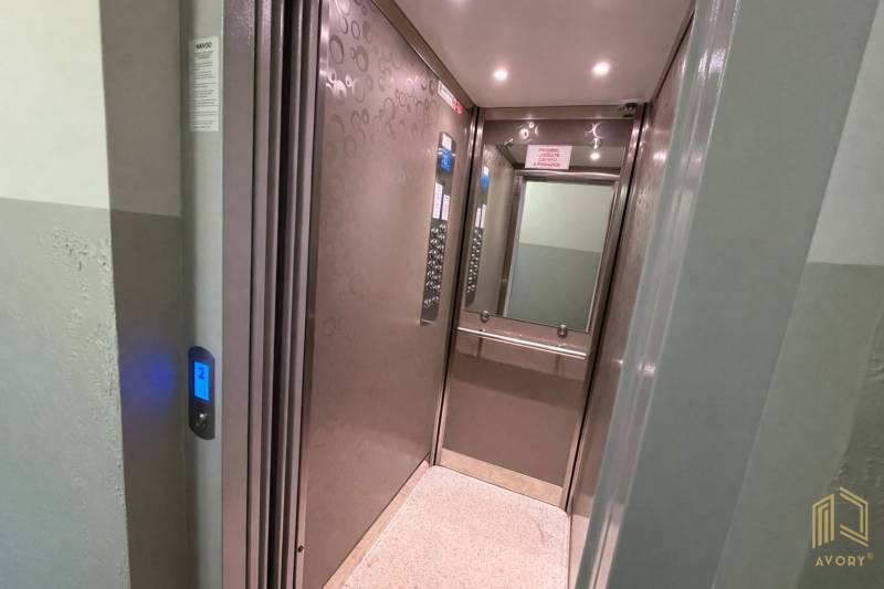 Samozrejme, poskytnite mi prosím text, ktorý chcete preložiť do nemčiny.