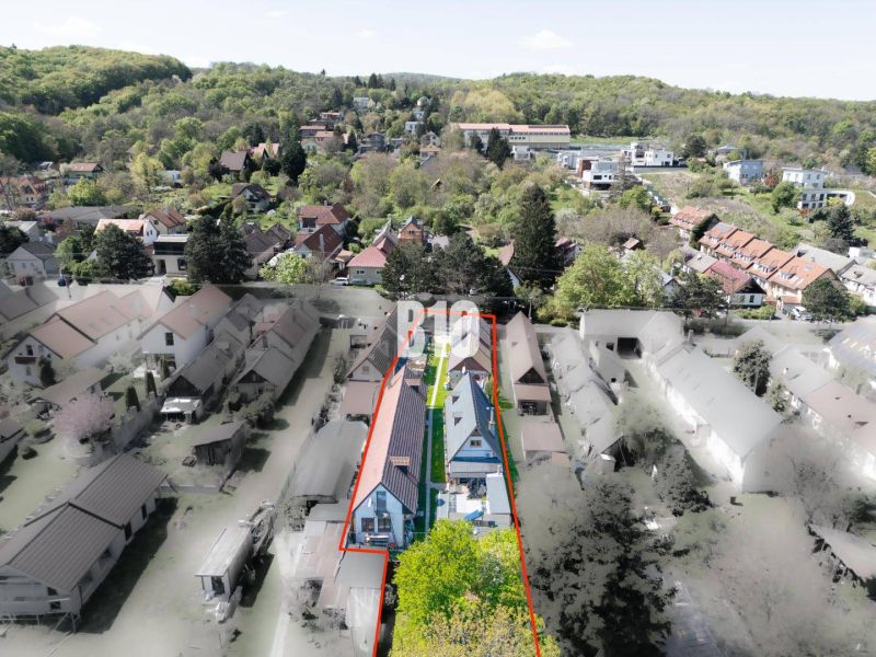 Luftaufnahme von Häusern und Grundstücken - Wohnen, Jadranská, Bratislava IV.