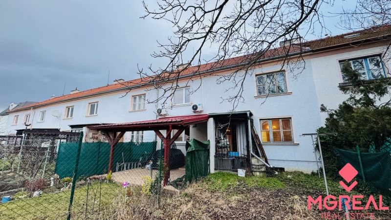 Reihenhaus mit Garten in der Rudolfa Jašíka Straße in Partizánske für eine 3-Zimmer-Wohnung.