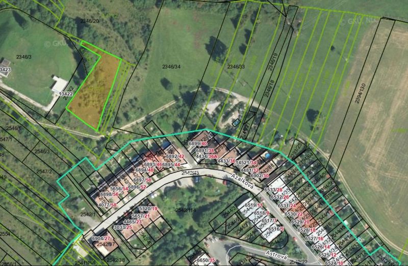 Katasterkarte der Grundstücke in der Azalková-Straße in Banská Bystrica, geeignet zum Wohnen.