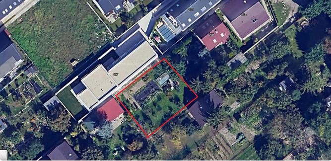 Luftaufnahme des Baugrundstücks für Wohnzwecke in der Hrušovská in Bratislava, Vrakuňa.