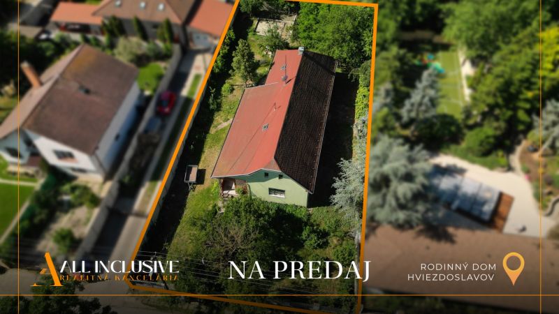 Luftaufnahme eines Einfamilienhauses in Hviezdoslavov, umgeben von Grünflächen und einem Garten.
