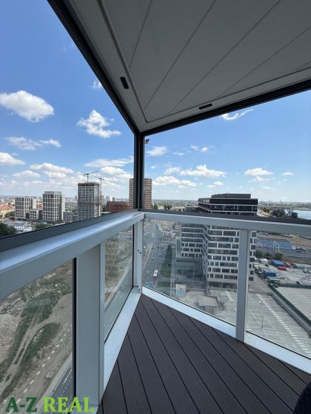 Blick vom Balkon einer 3-Zimmer-Wohnung in der Landererova-Straße in Bratislava - Altstadt.