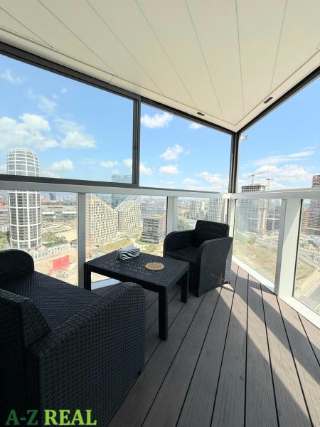 Balkon in einer 3-Zimmer-Wohnung in der Landererova-Straße, Bratislava - Altstadt mit Aussicht.