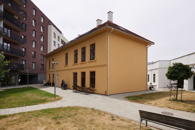 Exterieurplatz in Košice - Stadtteil Staré Mesto in der Továrenská-Straße.