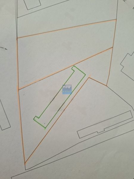 Grundstückskarte in Holíč, geeignet für kommerzielle Nutzung, mit markierten Grenzen.